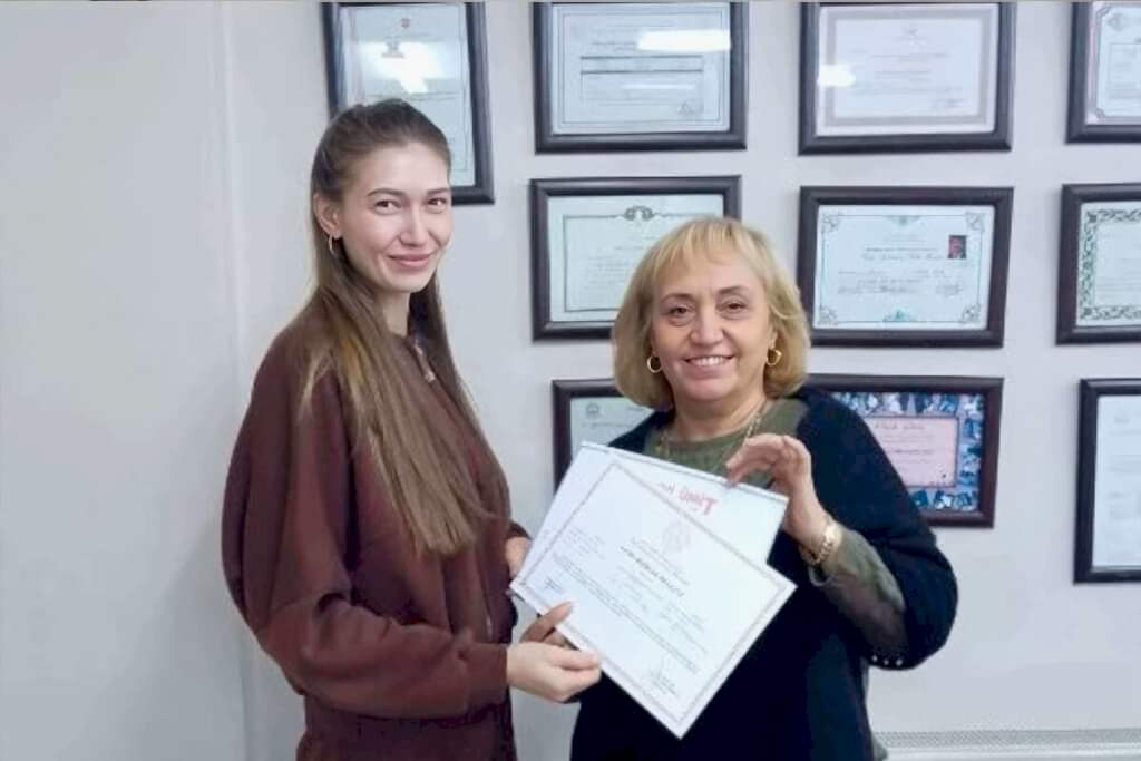 Bakı moda tasarım kursu öğrencilerinin yıl içi etkinlik ve atölye çalışmaları.